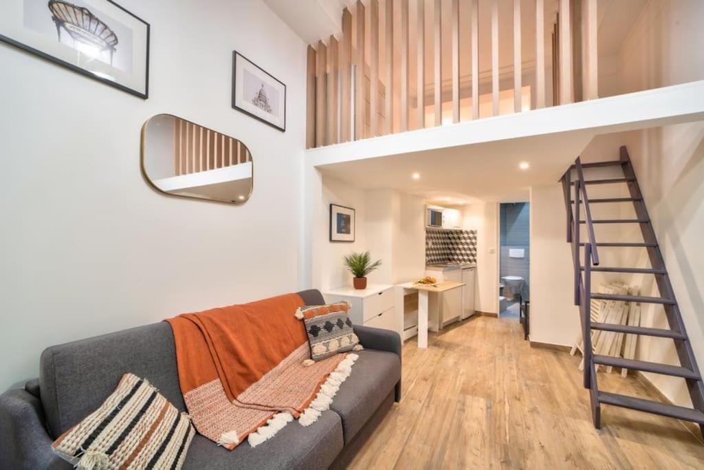 Bel Appartement Au Coeur De Montmartre París Exterior foto